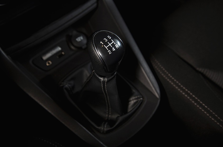 Novo Ford Ka 2015 (<a href="http://revistaautoesporte.autonewsbrasil.webbfinanceiro.com/Analises/noticia/2014/07/novo-ford-ka-globalizado-para-atacar.html"> saiba mais</a>)