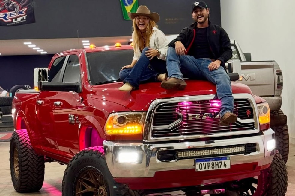 Ram 2500 foi presente de Cesar Rincon para Mari Menezes — Foto: Foto: Divulgação/Redes sociais