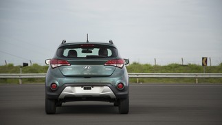 Traseira do Hyundai HB20X 2016