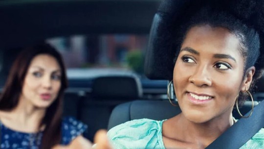 Uber permite que passageiras e motoristas escolham viagens só com mulheres