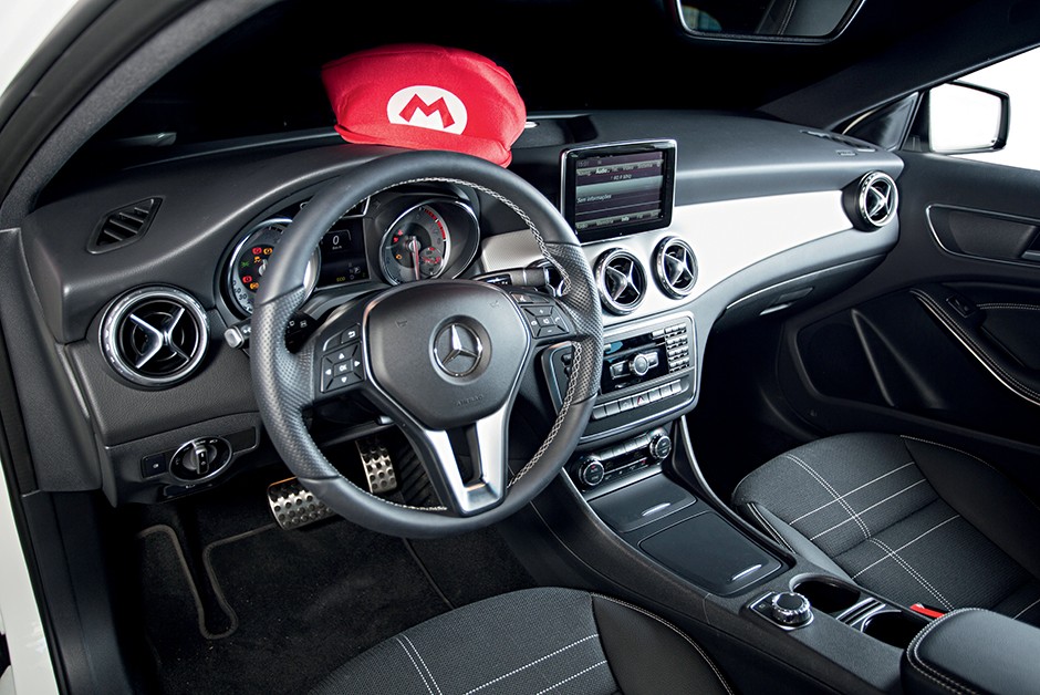 Mercedes-Benz GLA 200