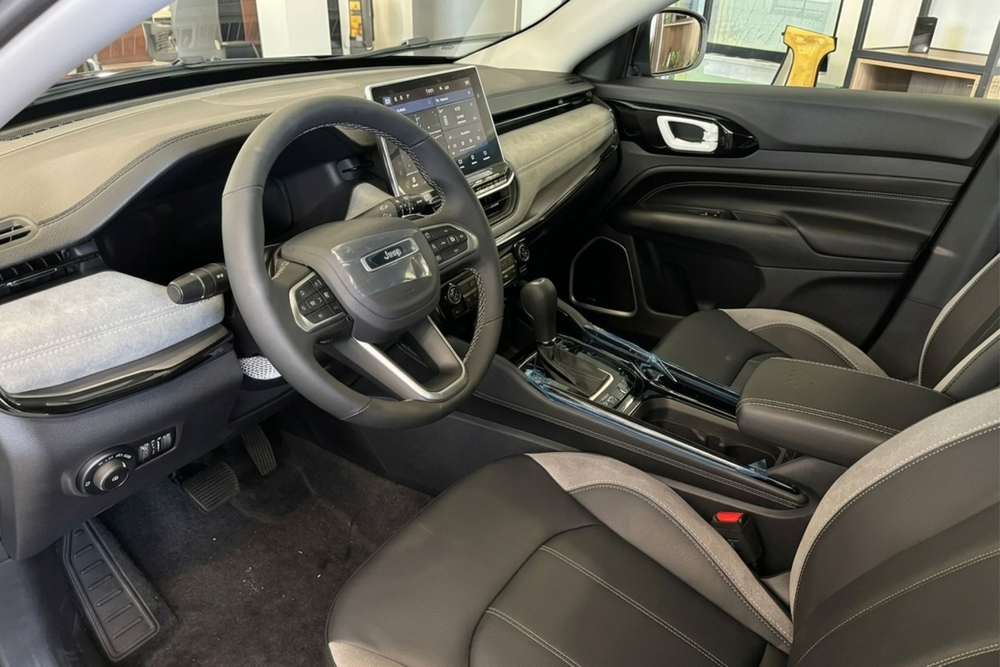 Jeep Commander MHEV mal chegou e já é vendido com descontos de R$ 40 mil