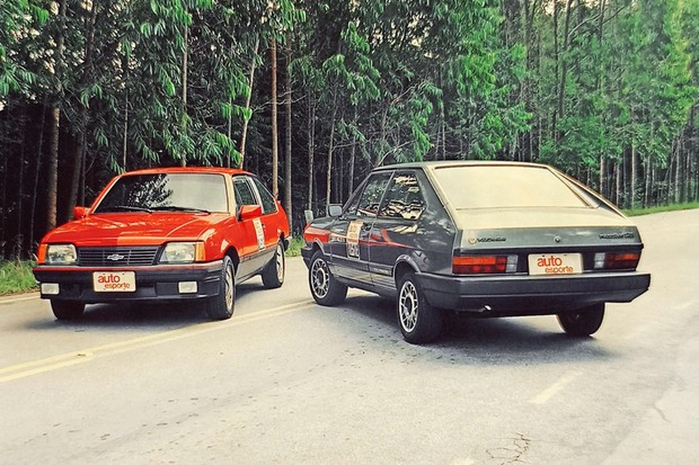 Dois modelos esportivos de características e desempenho bastante semelhantes (Foto: Auto News Brasil) — Foto: Auto Esporte