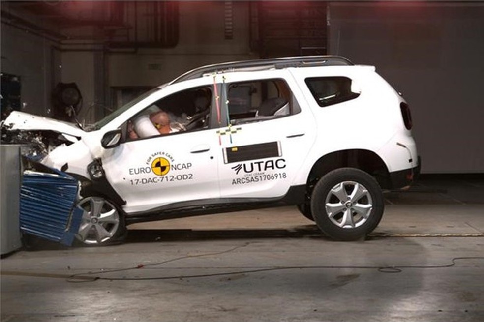 O impacto frontal offset contra uma barreira deformável foi melhor do que a total (Foto: Divulgação) — Foto: Auto Esporte