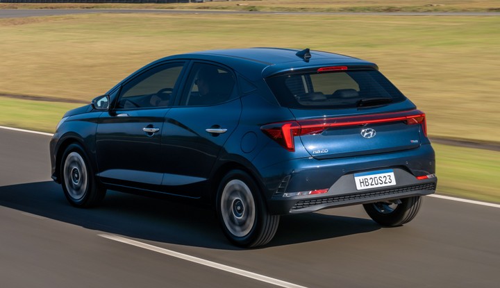 Hyundai HB20 2023 traseira