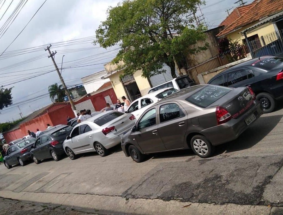 Motoristas de aplicativo se reúnem para exigir melhores condições de trabalho — Foto: Arquivo pessoal