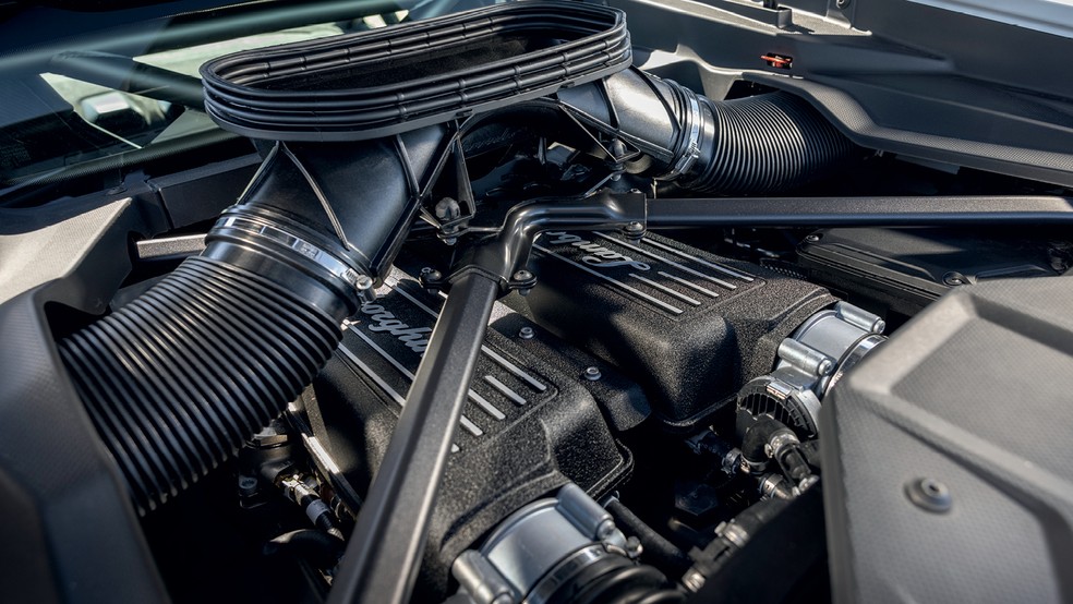 Sterrato é o último Lamborghini com motor somente a combustão; é também o único capaz de fazer trilhas — Foto: Divulgação