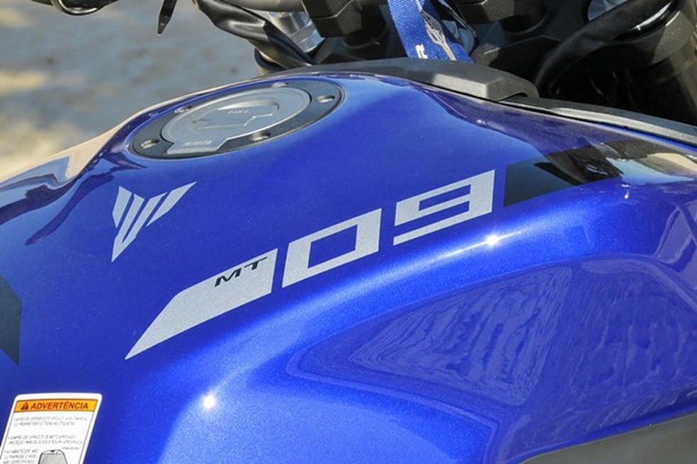 Yamaha MT-09 marcou média de 18 km/l nos testes (Foto: Roberto Dutra/O 3PWEB) — Foto: Auto Esporte