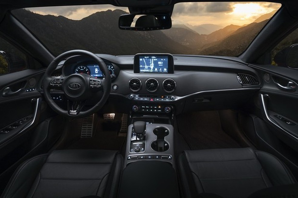 Kia Stinger (Foto: Divulgação) — Foto: Auto Esporte