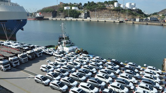 Venda de carros importados cresce 40% no Brasil após invasão das chinesas