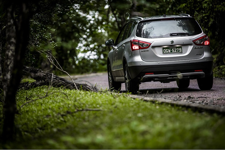Suzuki S-Cross 2015