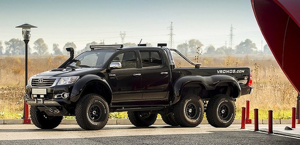 Toyota Hilux 6x6 (Foto: Divulgação) — Foto: Auto Esporte