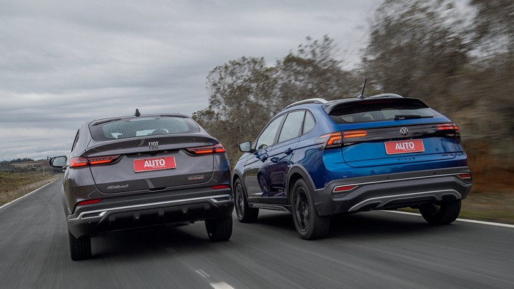 Fiat Fastback Impetus e Volkswagen Nivus Highline -  BMW? Lanternas do Fastback lembram os carros da marca alemã; Nivus? O T-Cross...