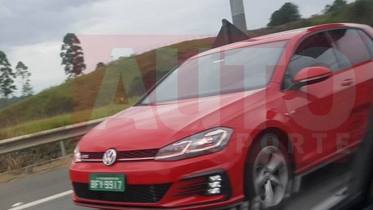 Spoilers: Próxima geração do Golf deve ganhar versão híbrida