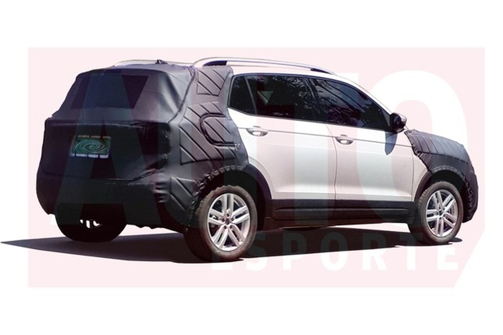 Versão de produção do crossover compacto da Volkswagen foi flagrada com exclusividade (Foto: Auto News Brasil) — Foto: Auto Esporte