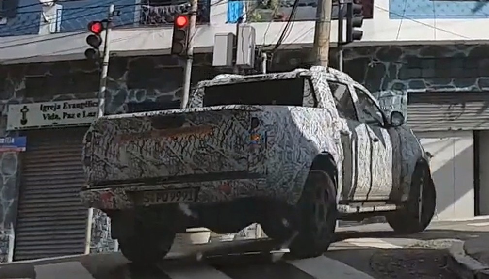 Mercedes Classe X roda em testes por São Paulo — Foto: Frederico França/VC no G1
