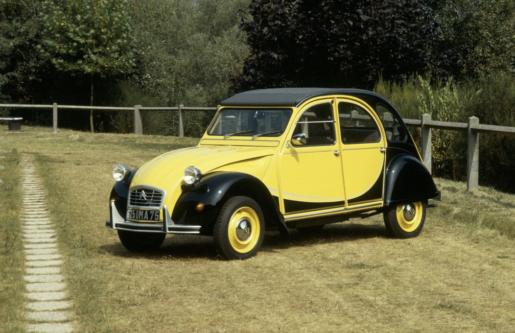 Citroën 2CV — Foto: Divulgação