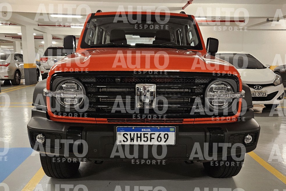 Flagra do GWM Tank 300 no Brasil — Foto: Eduardo Falkenburg/Auto News Brasil
