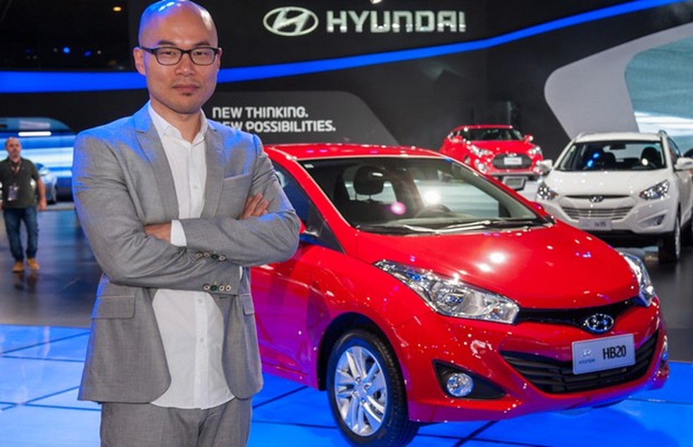 Casey Hyun e sua criação, o hatch HB20 (Foto: E. Danessi/ WM) — Foto: Auto Esporte