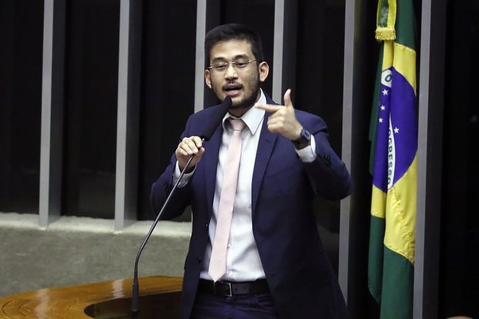 O autor do projeto, Kim Kataguiri (DEM-SP), acredita que o processo para tirar CNH será mais rápido e mais barato dessa forma (Foto: Agência Câmara de Notícias) — Foto: Auto Esporte