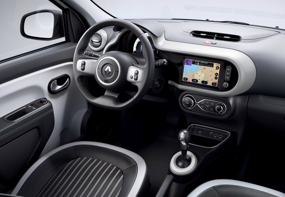 Twingo é o carro de entrada da Renault no Europa — Foto: Divulgação