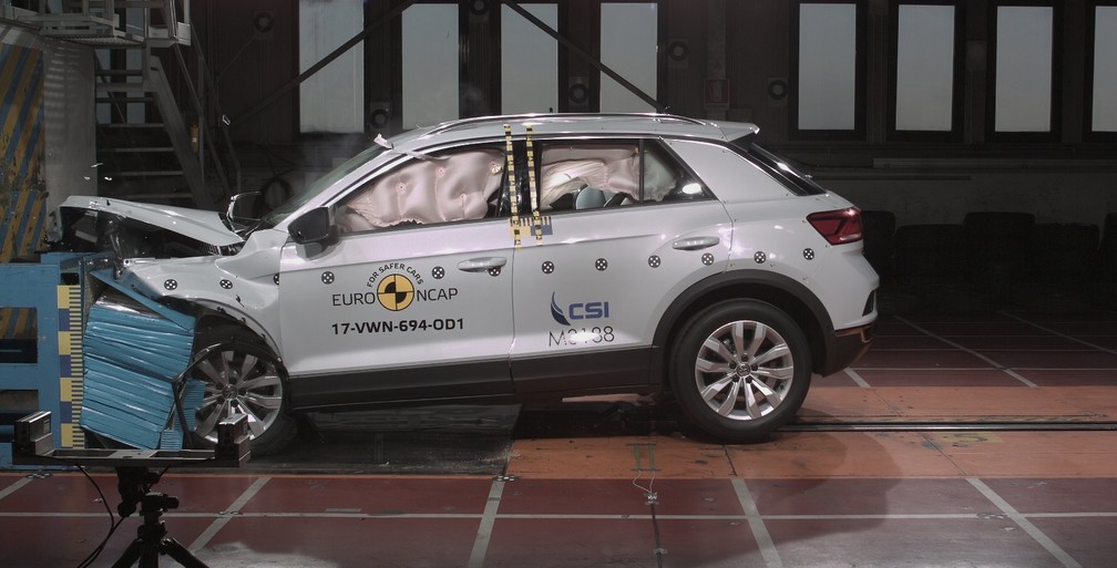 Volkswagen T-Roc no teste de colisão frontal do Euro NCap — Foto: Divulgação