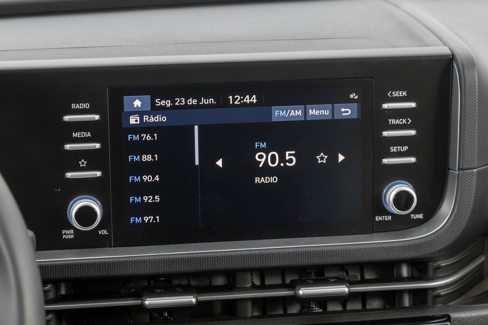 Central multimídia do Hyundai Creta Limited agora se conecta sem fio com celulares — Foto: Renato Durães/Auto News Brasil