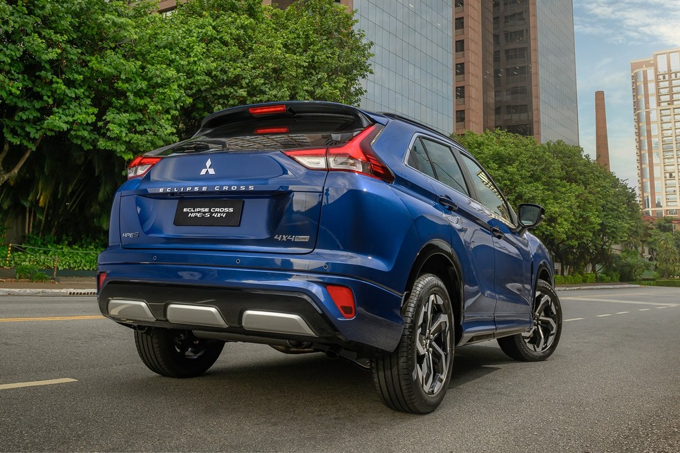 Mitsubishi Eclipse Cross tem tração integral; raras são as opções com o mesmo no segmento de médios — Foto: autoesporte