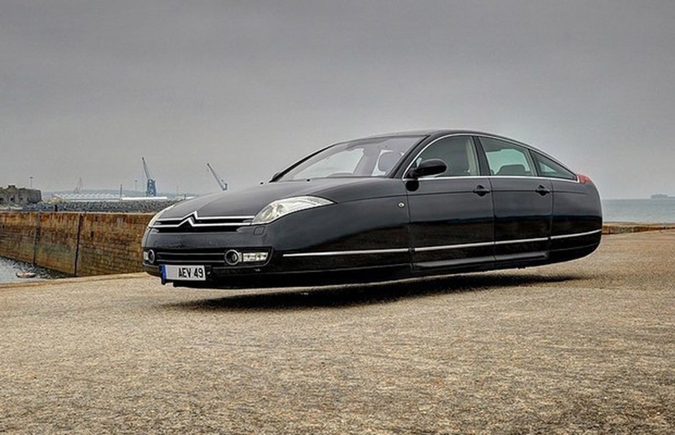Carro Voador: Citroën C6 (Foto: Divulgação) — Foto: Auto Esporte