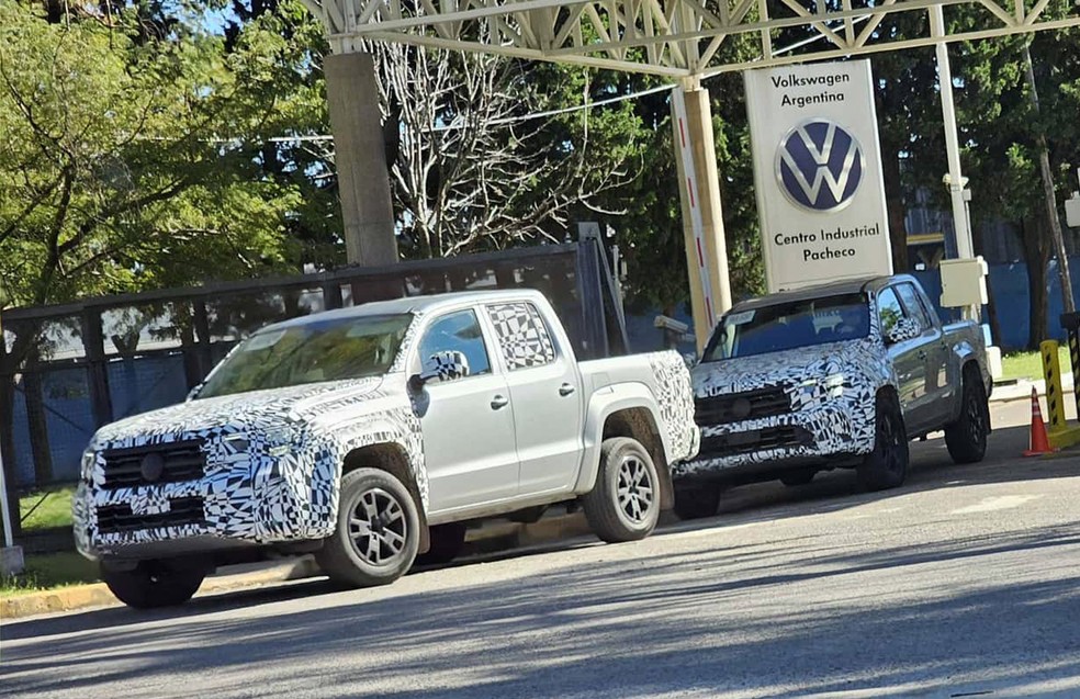 Nova Volkswagen Amarok saindo da fábrica de General Pacheco, na Argentin — Foto: Reprodução/Motor1 Argentina
