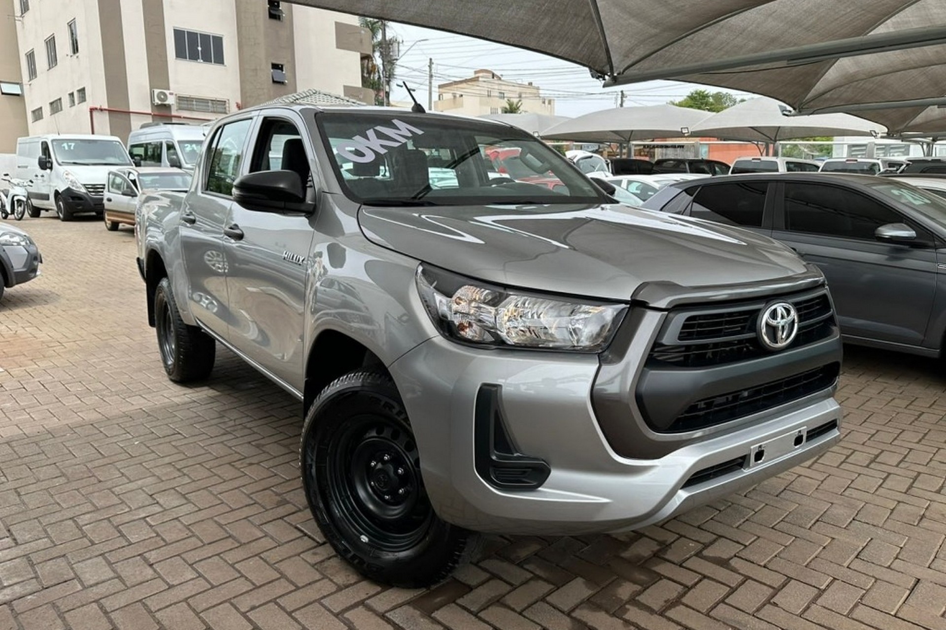 Toyota Hilux de entrada é vendida com desconto de mais de R$ 40 mil