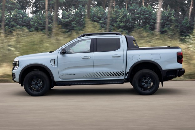 Ford Ranger Stormtrak PHEV apresentada em Hannover