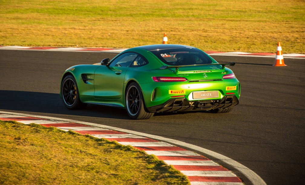 Mercedes AMG GT R — Foto: Divulgação