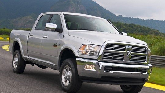 Ram faz recall da picape 2500 por falha na trava da tampa traseira