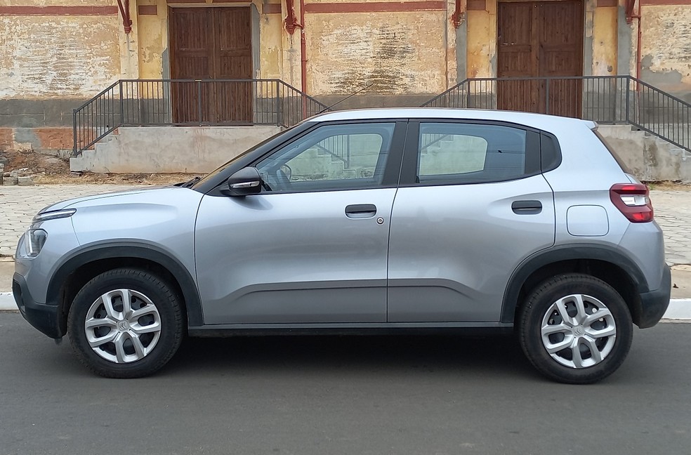 ...E a do Citroën C3: colunas A e B são as mesmas — Foto: Ulisses Cavalcante/Auto News Brasil