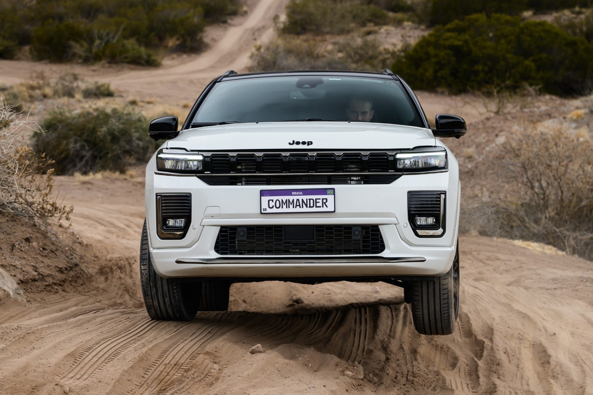 Jeep Commander 2026: preços, versões, equipamentos e consumo