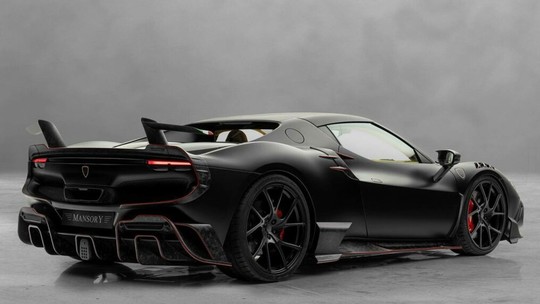 Ferrari preparada pela Mansory tem 870 cv, asa "invisível" e interior de doer os olhos