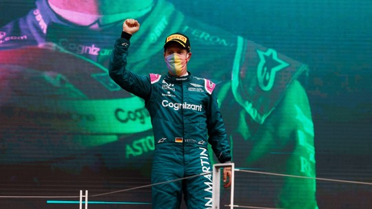 Vídeo: Sebastian Vettel, tetracampeão de Fórmula 1, arrasa em teste de memória