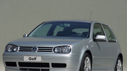 Clássico do dia: Volkswagen Golf GTI VR6 2.8