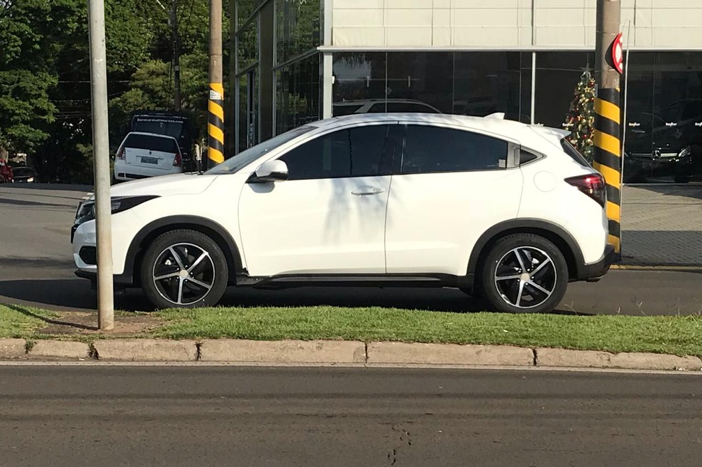 HR-V terá faróis de led e manterá as mesmas rodas das demais versões — Foto: Allan Vitti/G1