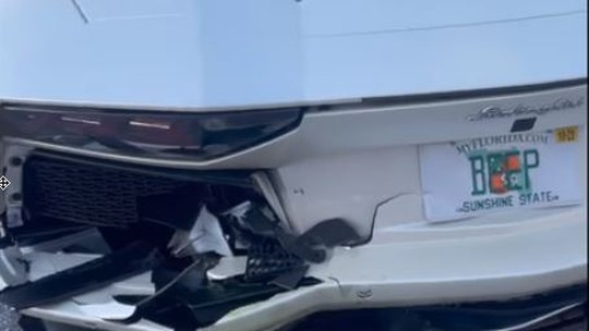 Bateu atrás, pagou? Acidente com Lamborghini e provas no Tik Tok mostra que não é bem assim...