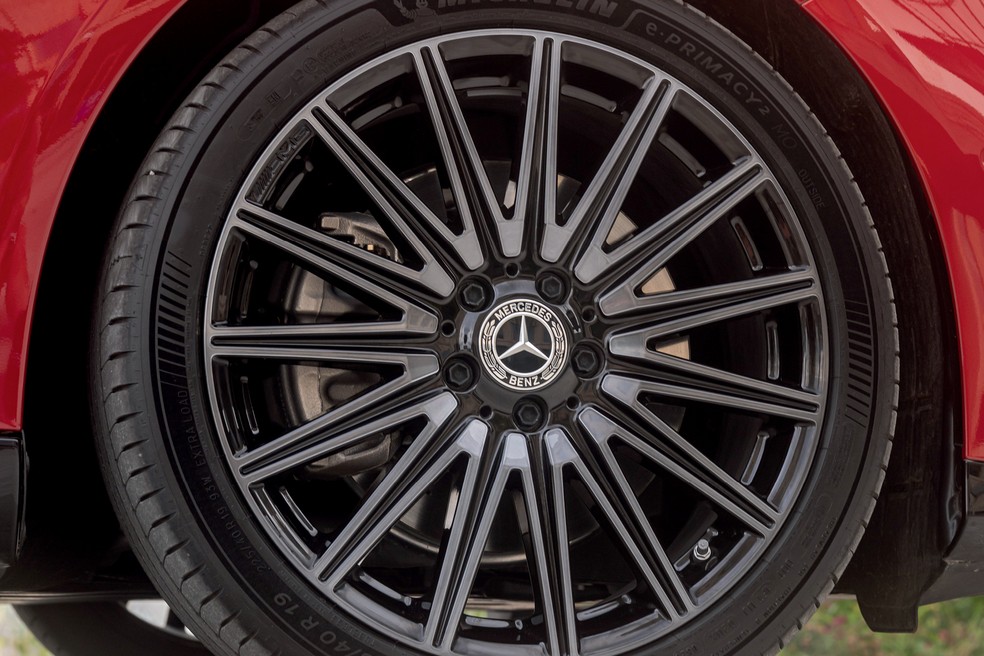 Mercedes-Benz CLA 250+: rodões de 19 polegadas são opcionais — Foto: Divulgação