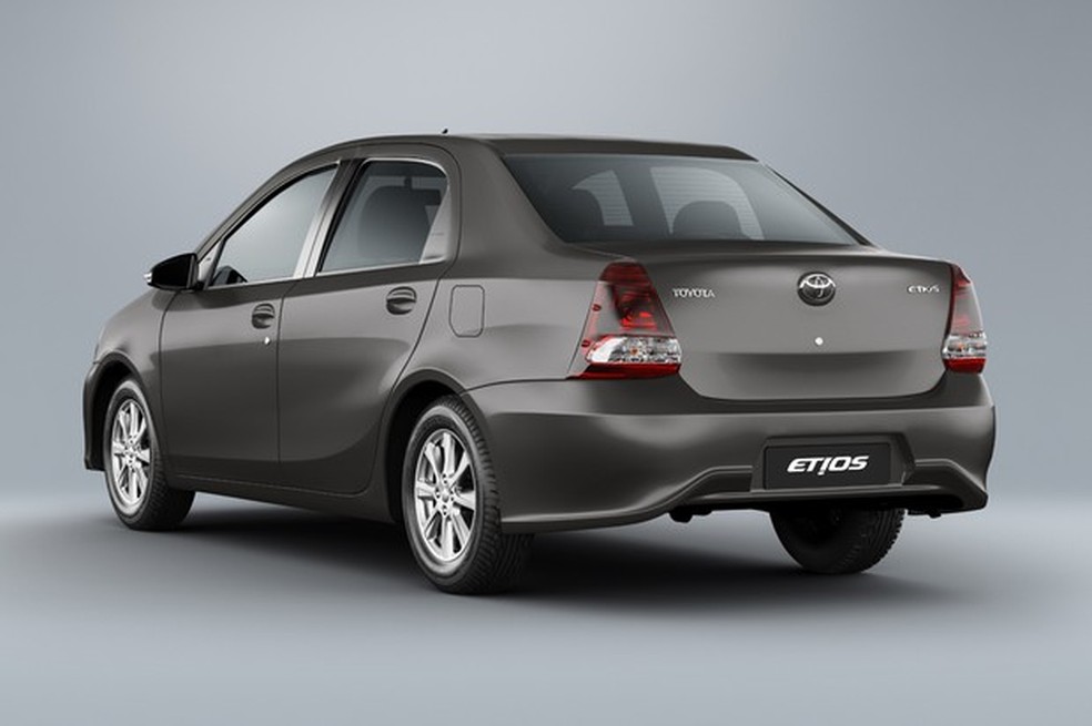 Etios 2019 sedã também tem versão X-Plus (Foto: Divulgação) — Foto: Auto Esporte