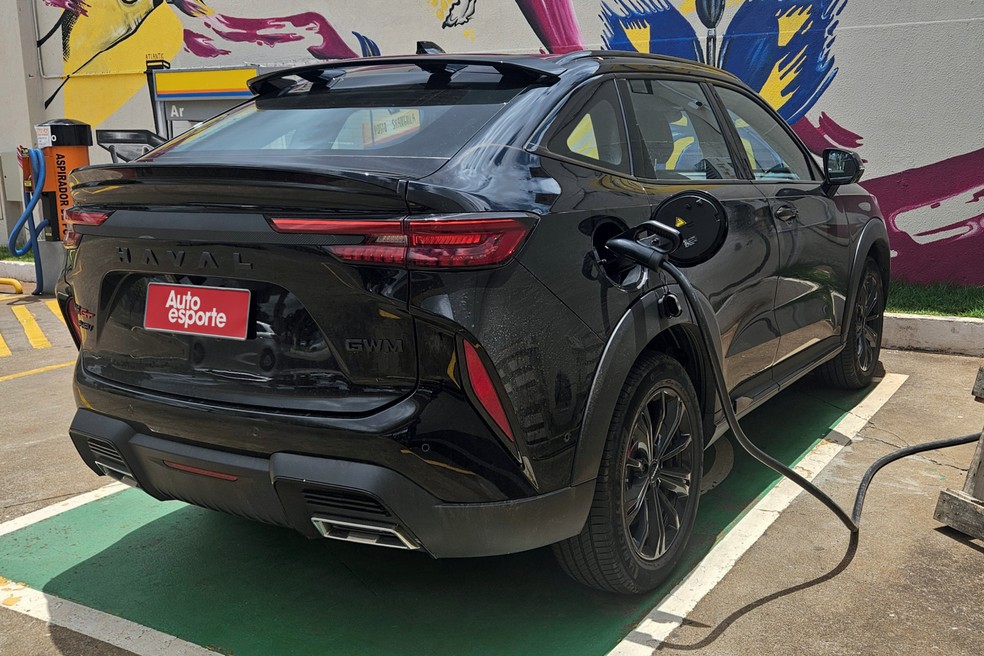GWM Haval H6 GT 2025 - traseira diagonal — Foto: Leonardo Felix/Auto News Brasil