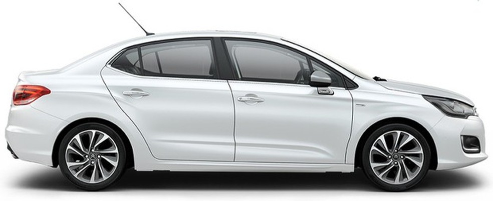 Citroen C4 Lounge S (Foto: Divulgação) — Foto: Auto Esporte