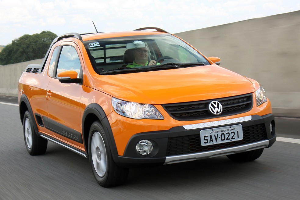 Volkswagen Saveiro Cross aliava vocação para o trabalho com visual aventureiro — Foto: Divulgação