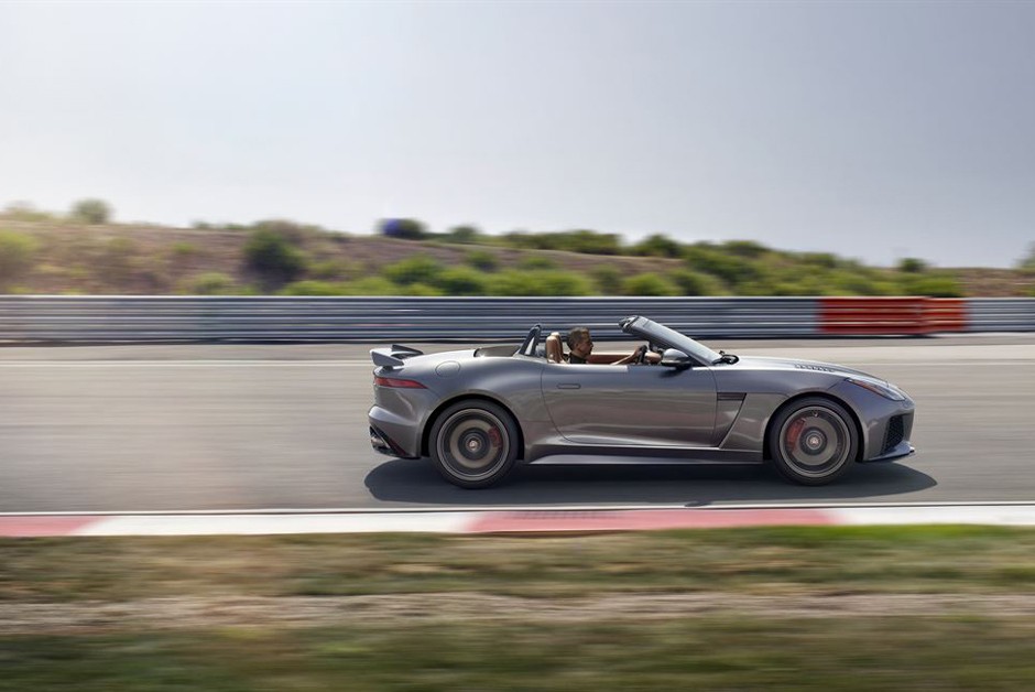 Jaguar F-Type SVR conversível