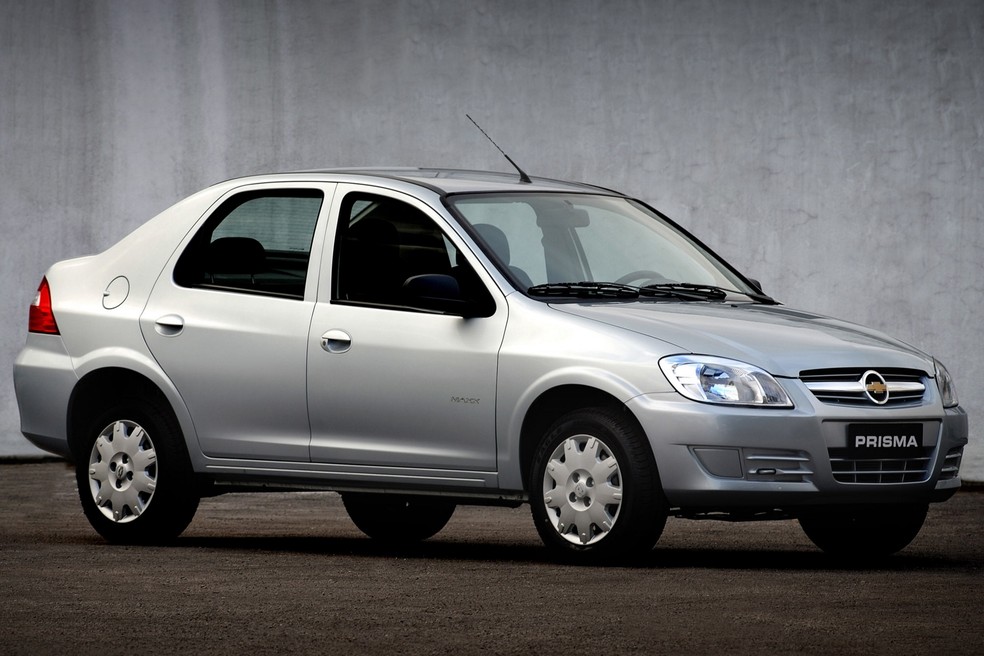 Chevrolet Prisma Maxx pode ser encontrada por preços abaixo de R$ 20 mil — Foto: Divulgação/Chevrolet