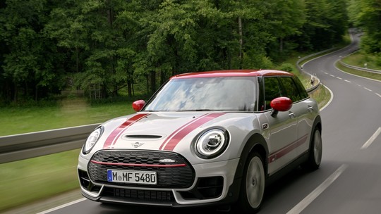 MINI John Cooper Works Clubman ALL4 chega por R$ 219.990, uma perua que corre como um Mustang