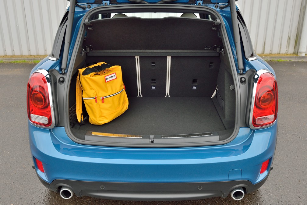 Porta-malas do Countryman acomoda até 450 litros — Foto: Divulgação
